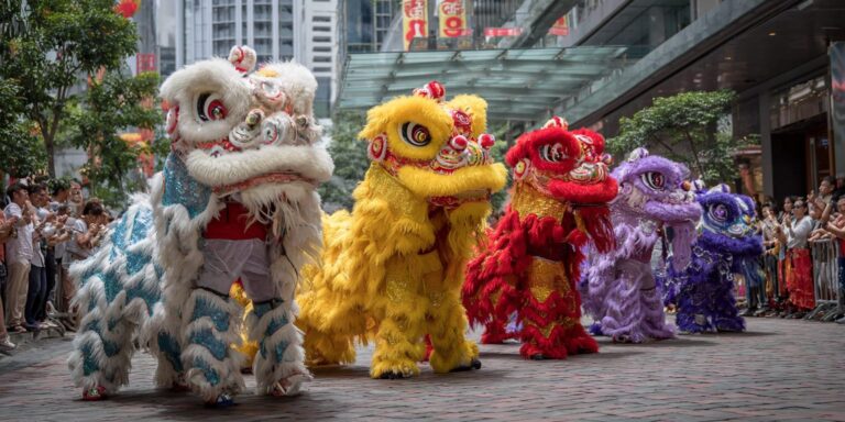 Lion Dance Choreography Singapore – Modern Traditions, High Pole Performances & Event Highlights