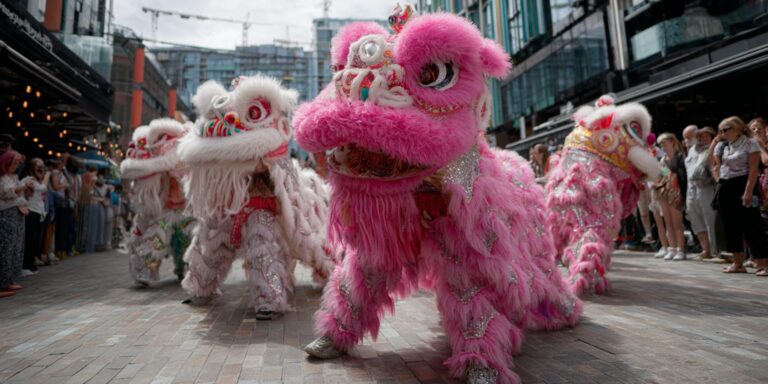 Lion Dance with Female Performers – Breaking Barriers in Singapore’s Traditional Art